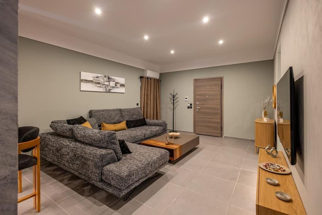 Smaragdi Luxury Jacuzzi Apartment Noho Premium Living Atina Dış mekan fotoğraf