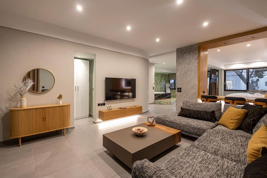 Smaragdi Luxury Jacuzzi Apartment Noho Premium Living Atina Dış mekan fotoğraf